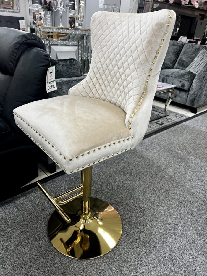 BS1031-3-1 Victoria Cream Lion Knocker Breakfast Stool