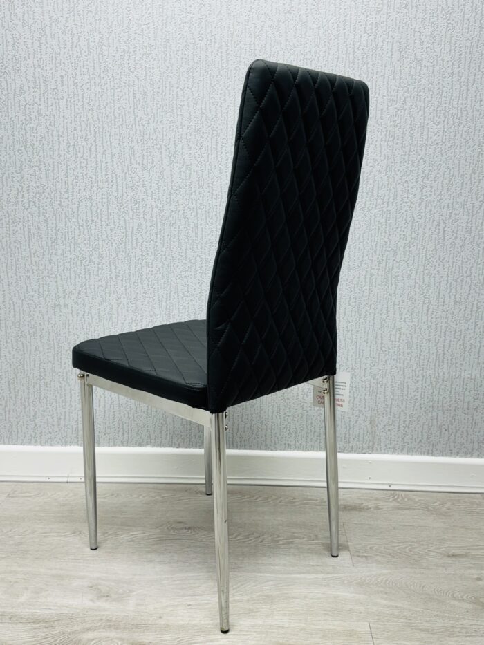 Morano Black Glass Table with California Chairs